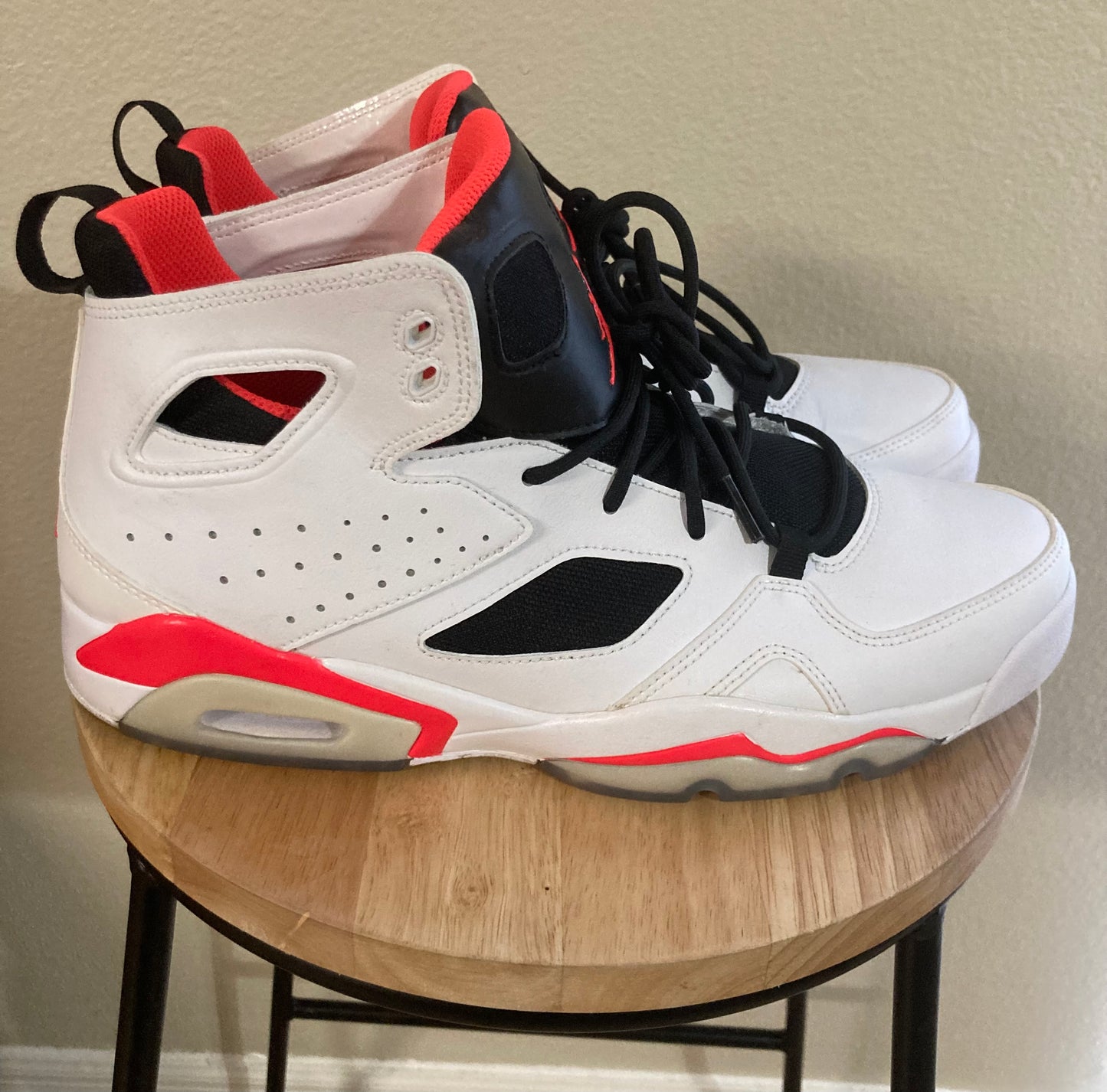 Jordan Flight (Size 10.5) (Used)